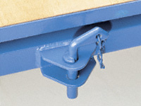 Coupling towing fitting for hand trucks