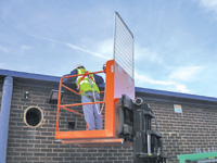 Access Platform 1250 x 950 x 2030, side gate