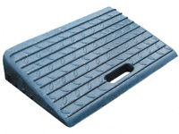 Moulded rubber kerb ramps - pack of 2 Moulded rubber kerb ramps - pack of 2